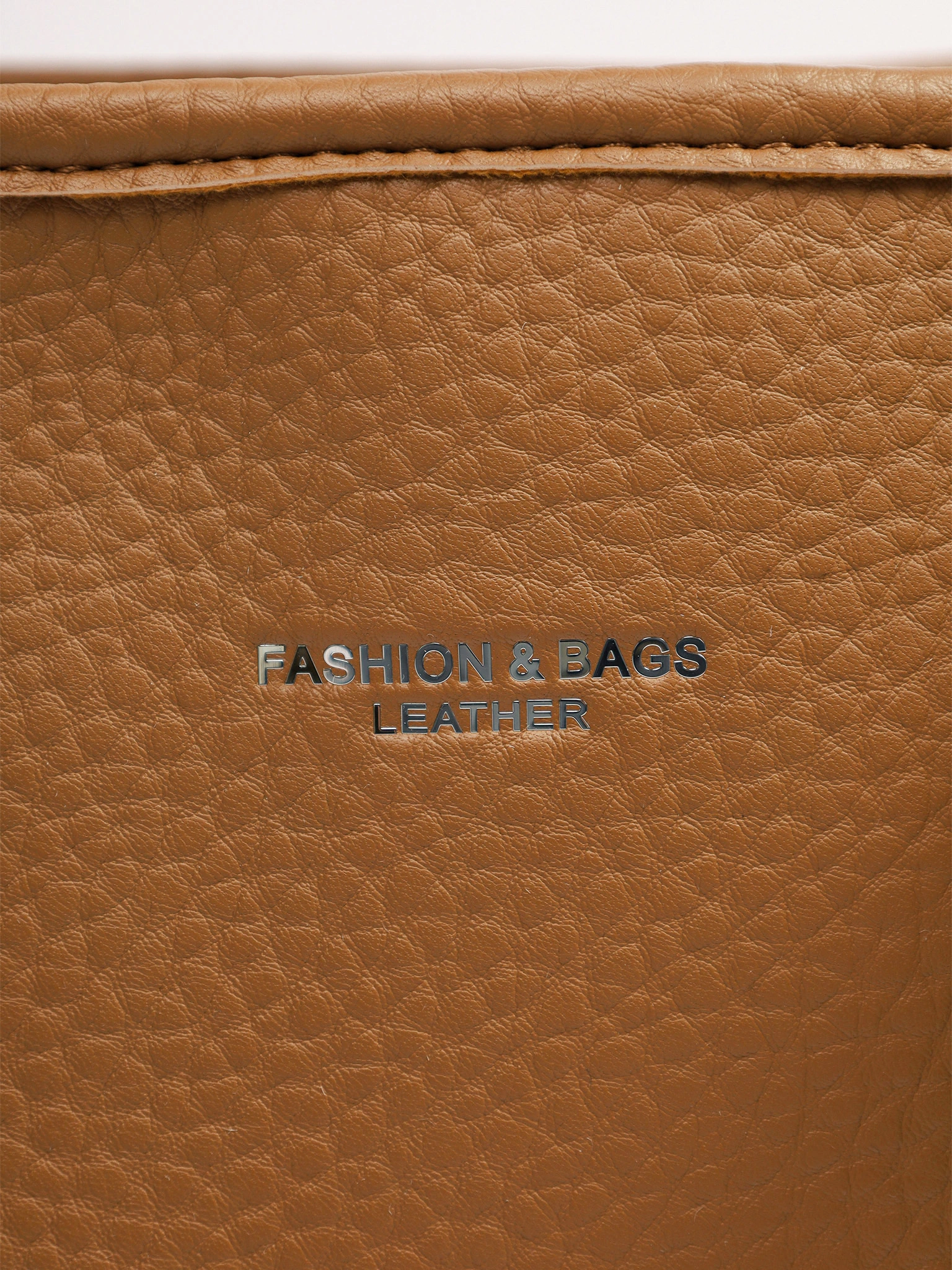 Сумка-тоут со стяжками по бокам и декоративным платком в ассортименте